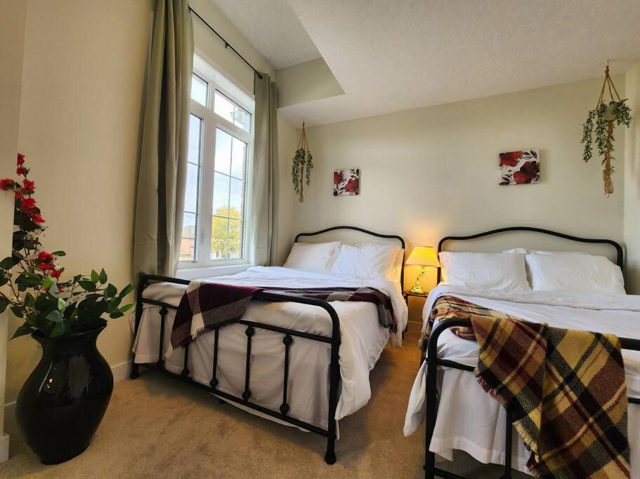 The Cozy Nest Villa Cambridge Exterior photo
